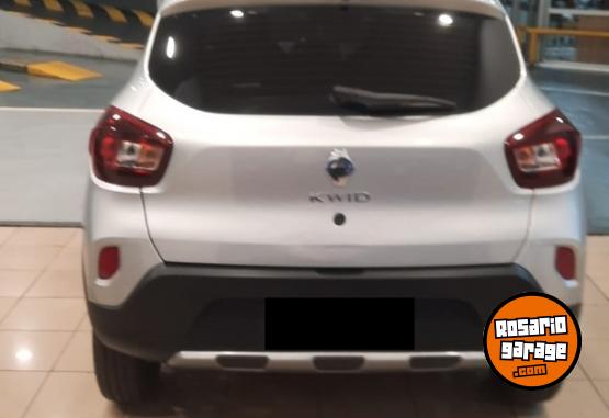 Autos - Renault KWID 1.0 ICONIC OUTSIDER 2025 Nafta 4500Km - En Venta