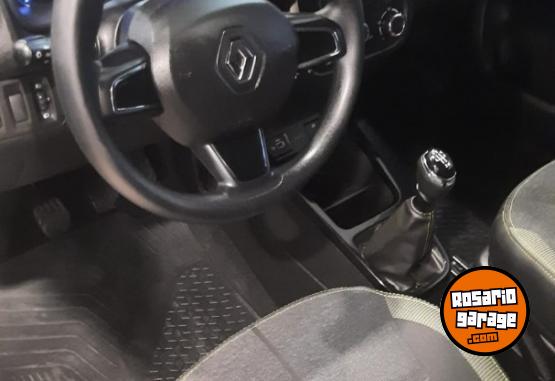 Autos - Renault KWID 1.0 ICONIC OUTSIDER 2025 Nafta 4500Km - En Venta