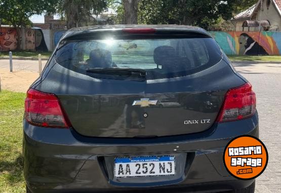 Autos - Chevrolet Onix 2016 Nafta 120000Km - En Venta