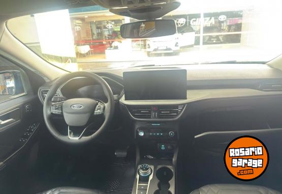Autos - Ford Kuga 2.5 Titanium AWD 2024 Electrico / Hibrido 26551Km - En Venta