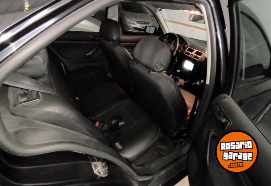 Autos - Volkswagen Bora 2.0 2010 Nafta 125000Km - En Venta