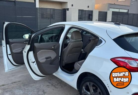 Autos - Chevrolet CRUZE LTZ PLUS 2017 Nafta 135000Km - En Venta