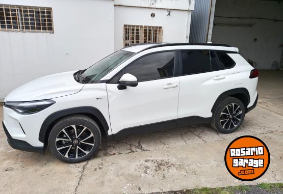 Autos - Toyota Corolla Cross 2024 Electrico / Hibrido 110000Km - En Venta