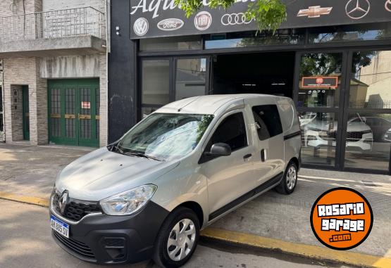 Utilitarios - Renault Kangoo express 1.6 2025 GNC 24000Km - En Venta