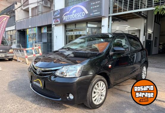 Autos - Toyota Etios XLS 2014 Nafta 46000Km - En Venta