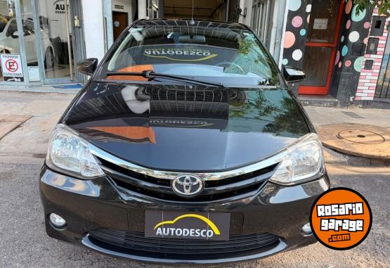 Autos - Toyota Etios XLS 2014 Nafta 46000Km - En Venta