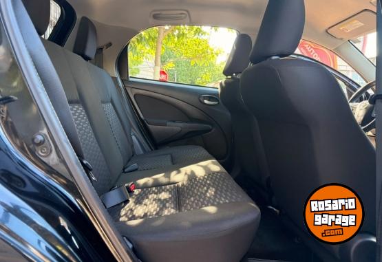 Autos - Toyota Etios XLS 2014 Nafta 46000Km - En Venta