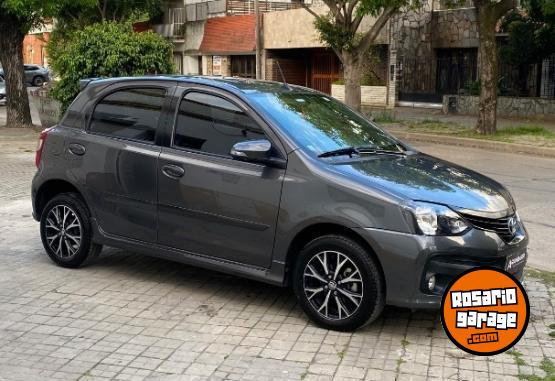 Autos - Toyota Etios 2022 Nafta 42000Km - En Venta
