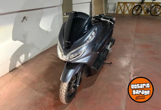 Motos - Honda PCX 150 2020 Nafta 8700Km - En Venta
