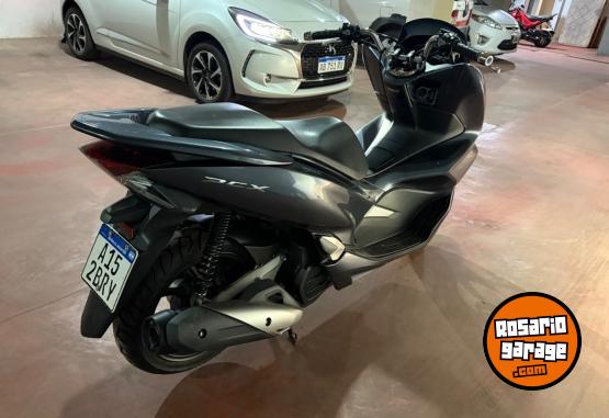 Motos - Honda PCX 150 2020 Nafta 8700Km - En Venta