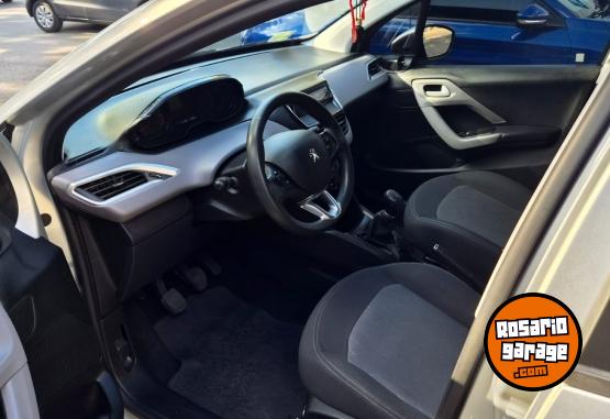 Autos - Peugeot 208 1.5 active 2016 Nafta 94000Km - En Venta