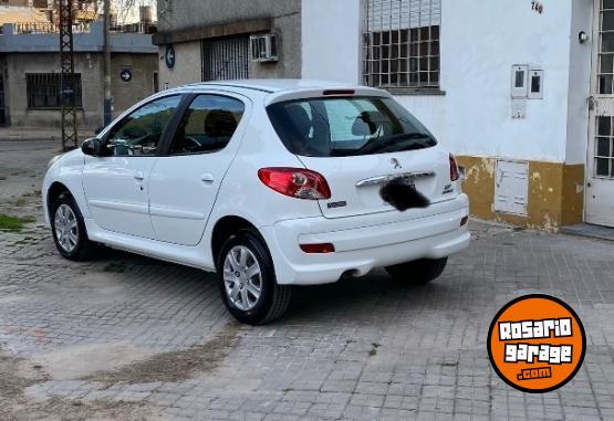 Autos - Peugeot 207 2015 Nafta 110000Km - En Venta