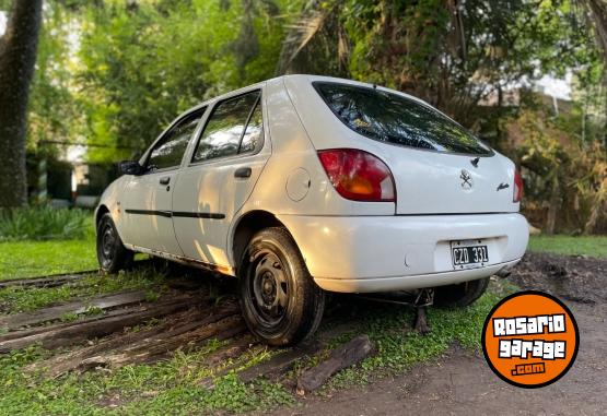 Autos - Ford Fiesta CLX 1.8 1999 Diesel 183500Km - En Venta