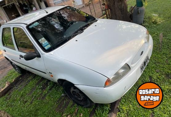 Autos - Ford Fiesta CLX 1.8 1999 Diesel 183500Km - En Venta