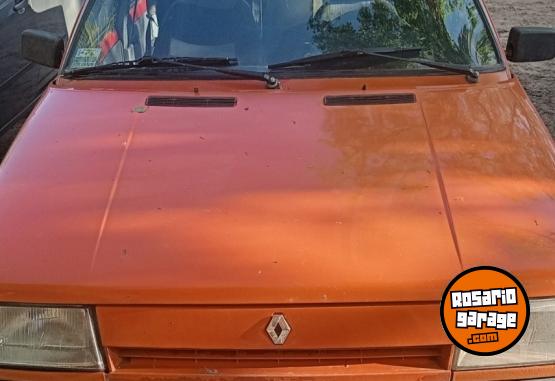 Autos - Renault Renault 9 A�os 96 1996 GNC 200000Km - En Venta