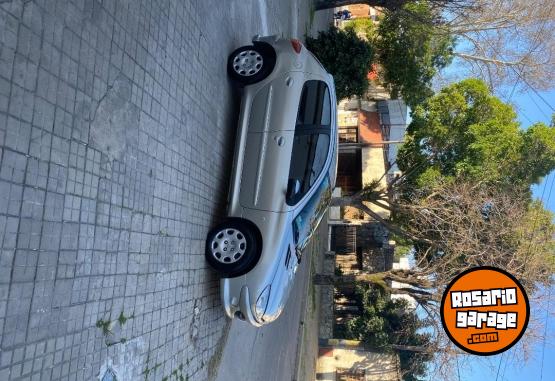 Autos - Peugeot 206 2008 Nafta 97000Km - En Venta