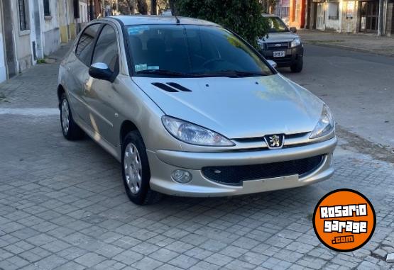 Autos - Peugeot 206 2008 Nafta 97000Km - En Venta