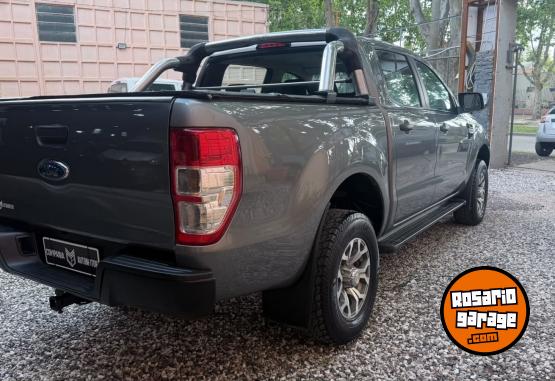 Camionetas - Ford RANGER XL 4X2 2016 Diesel 150000Km - En Venta