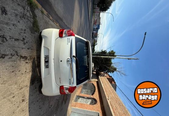Autos - Toyota Etios 2015 2015 Nafta 125000Km - En Venta