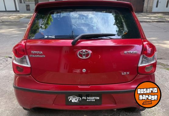 Autos - Toyota Etios 1,5 X 2015 Nafta 94360Km - En Venta