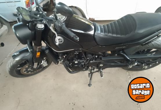Motos - Benelli leoncino 500 2021 Nafta 8000Km - En Venta