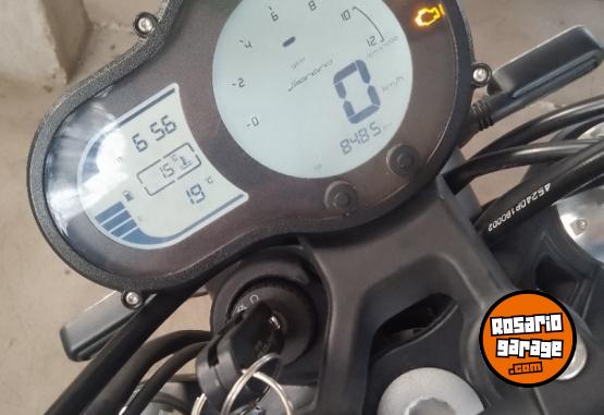Motos - Benelli leoncino 500 2021 Nafta 8000Km - En Venta