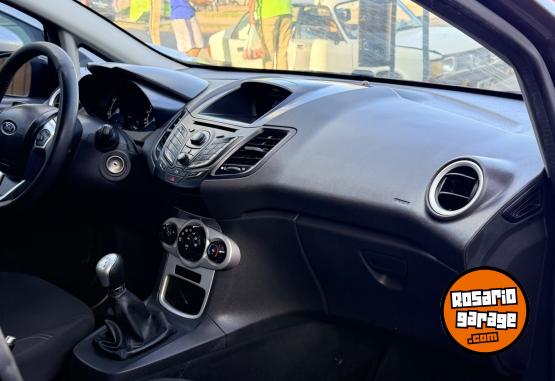 Autos - Ford Fiesta KD 1.6 SE 2014 Nafta 134000Km - En Venta