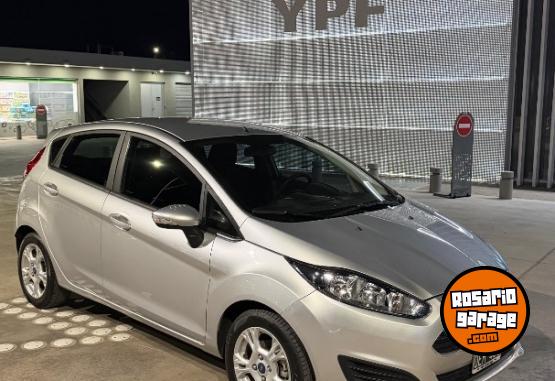 Autos - Ford Fiesta kinetic s plus 2014 Nafta 110000Km - En Venta