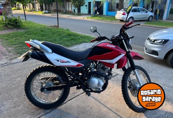 Motos - Motomel Skua 150 2023 Nafta 13000Km - En Venta