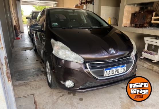 Autos - Peugeot 208 ALLURE TOUCHSCREEN 2016 GNC 136000Km - En Venta