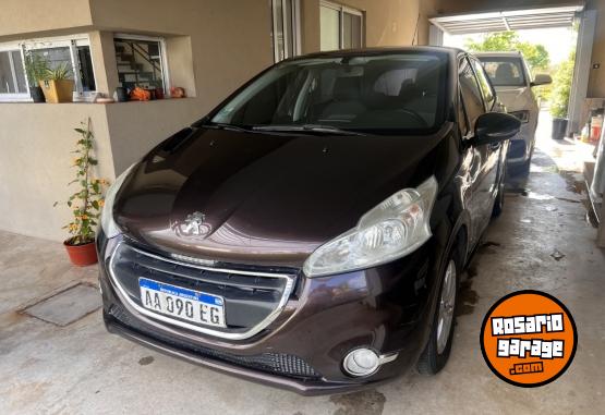 Autos - Peugeot 208 ALLURE TOUCHSCREEN 2016 GNC 136000Km - En Venta