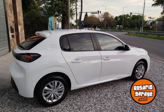 Autos - Peugeot 208 2020 Nafta 20000Km - En Venta