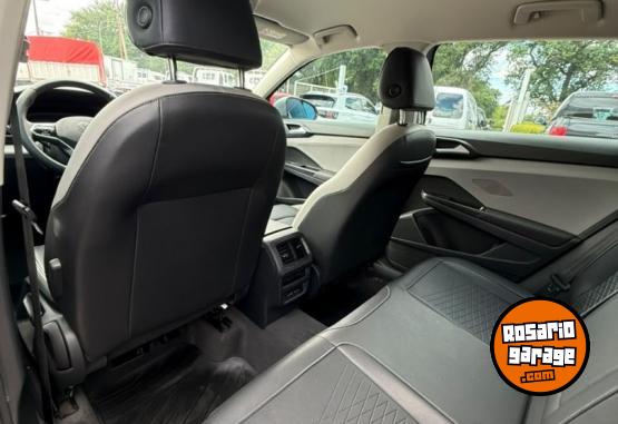 Autos - Volkswagen Taos Comfortline 2025 Nafta 54000Km - En Venta