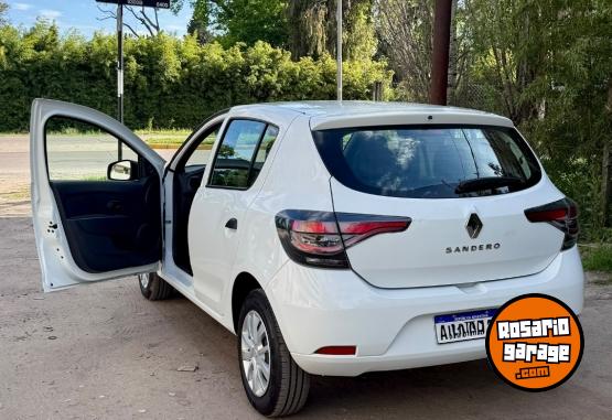 Autos - Renault Sandero 2023 Nafta 55000Km - En Venta