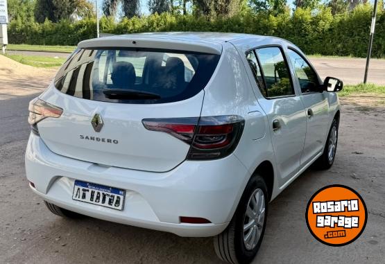 Autos - Renault Sandero 2023 Nafta 55000Km - En Venta