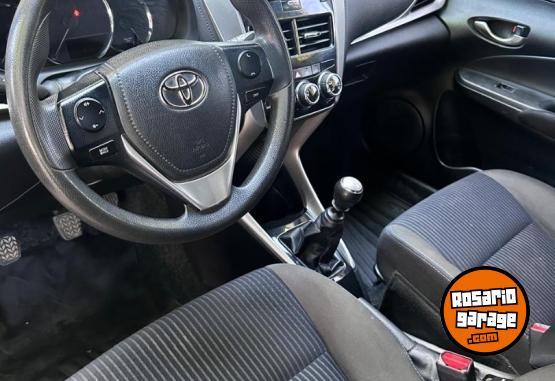 Autos - Toyota YARIS XS 1.5 6M/T 2019 Nafta 86000Km - En Venta