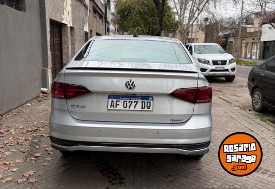Autos - Volkswagen Virtus 2021 Nafta 65000Km - En Venta