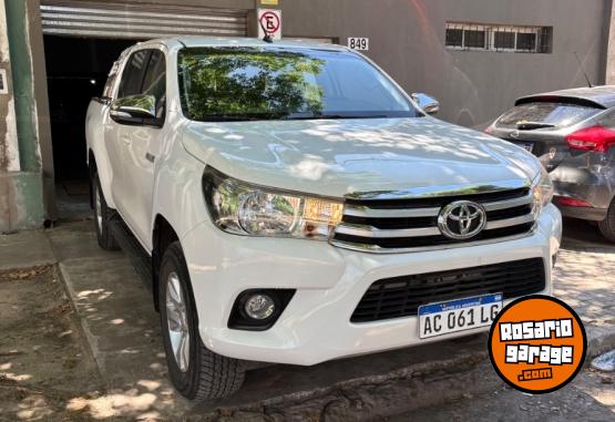 Camionetas - Toyota Hilux 2017 Diesel 80000Km - En Venta