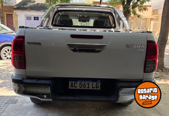 Camionetas - Toyota Hilux 2017 Diesel 80000Km - En Venta