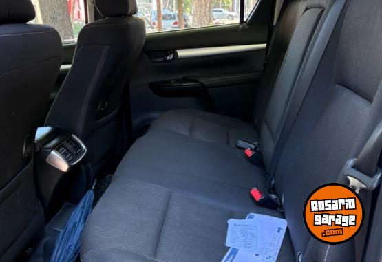 Camionetas - Toyota Hilux 2017 Diesel 80000Km - En Venta