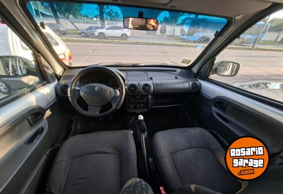 Utilitarios - Renault Kangoo 2014 GNC 230000Km - En Venta
