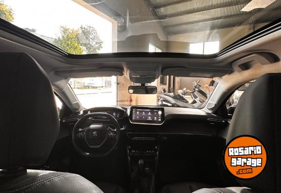 Autos - Peugeot 208 2023 Nafta 40000Km - En Venta