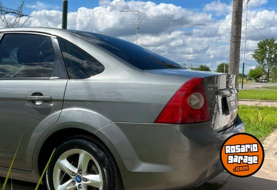 Autos - Ford Focus 2011 Nafta 180000Km - En Venta