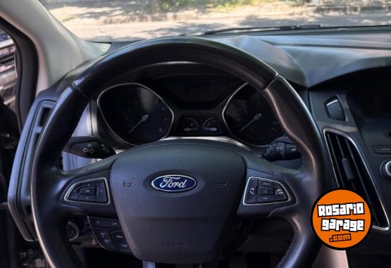Autos - Ford Focus SE 2016 Nafta 140000Km - En Venta