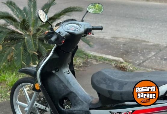 Motos - Motomel Blitz full 2022 Nafta 12000Km - En Venta