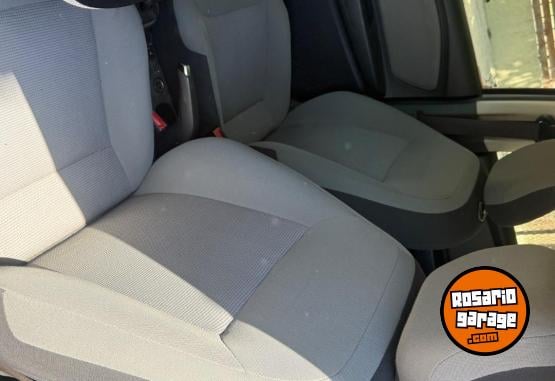 Autos - Chevrolet Spin 2016 Diesel 160000Km - En Venta