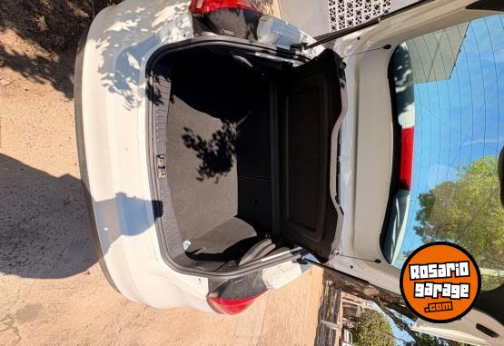 Autos - Ford Focus 3 SE PLUS 2018 Nafta 86500Km - En Venta