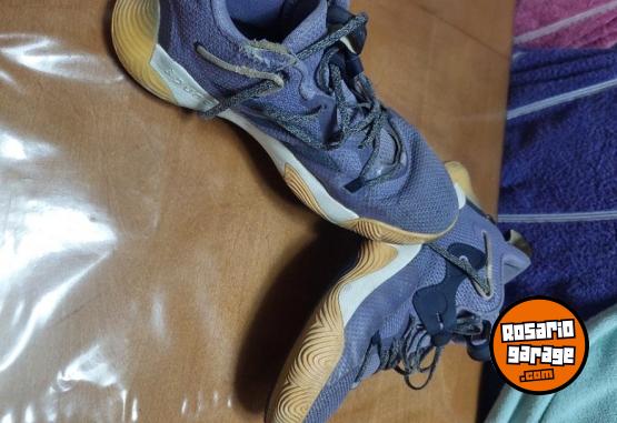 Deportes - Zapatillas basquet Adidas - En Venta