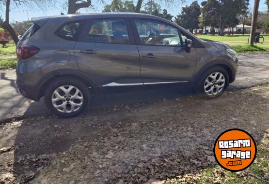Autos - Renault Captur 2017 Nafta 150000Km - En Venta