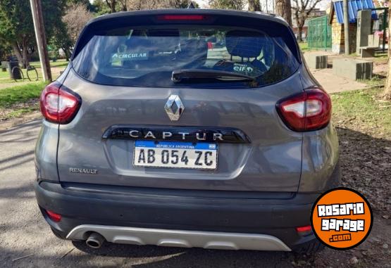 Autos - Renault Captur 2017 Nafta 150000Km - En Venta